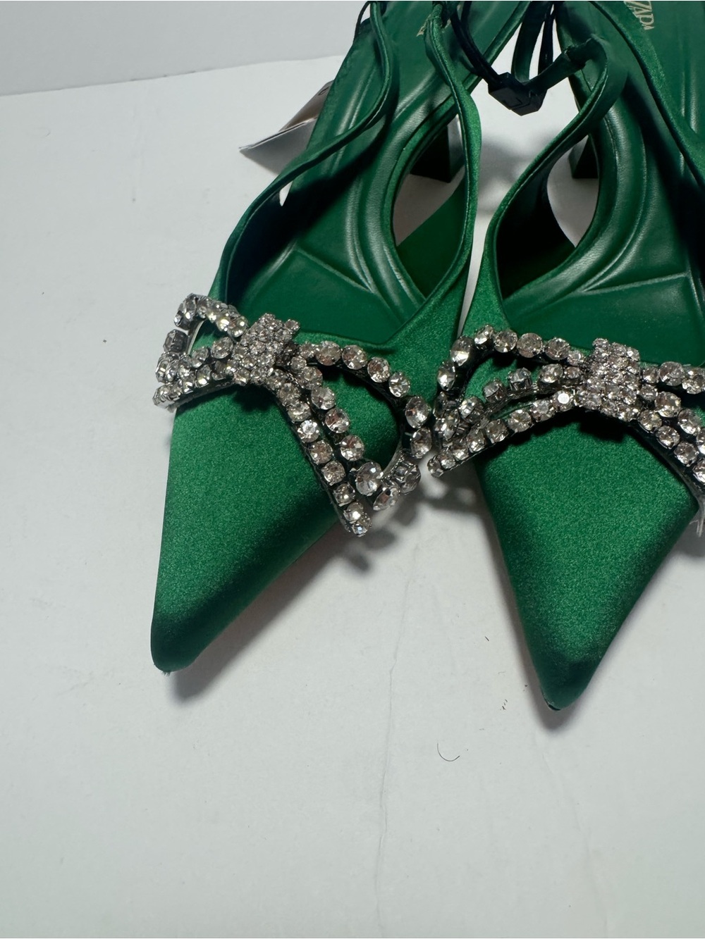 Zara Emerald Satin Pointed Slingback Heels with Crystal Bow Size 38 New w/ Tags - Picture 6 of 7